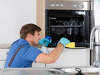 माइक्रोवेव और ओवेन को मात्र 5 मिनट में करें साफ 